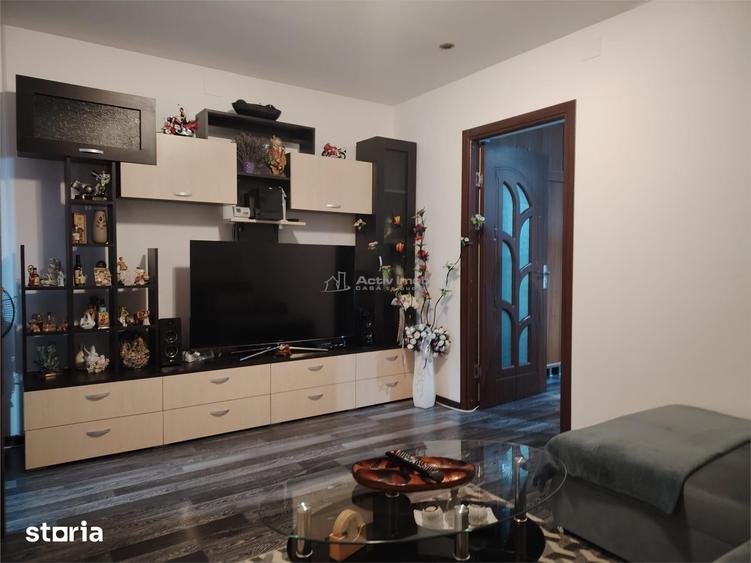 Apartament cu 2 camere semidecomandat în Boldești