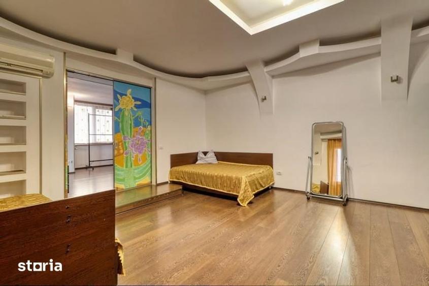 Apartament cu 5 camere decomandat în Grivița