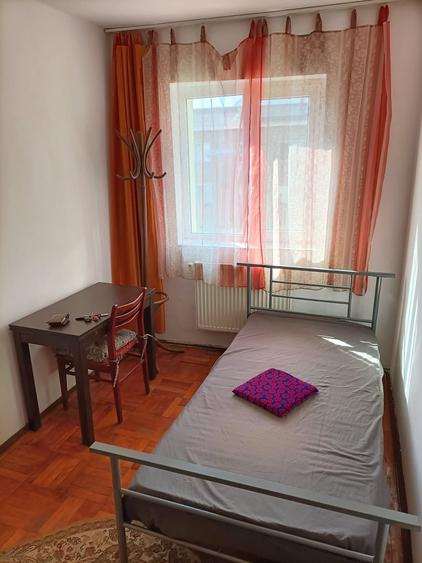 Apartament cu 2 camere semidecomandat în Micro 9