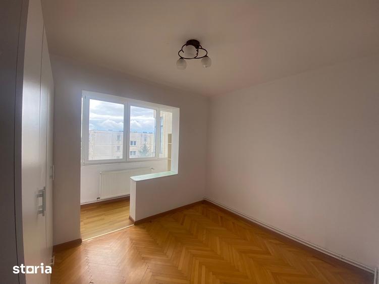 Apartament cu 3 camere decomandat în Unirii