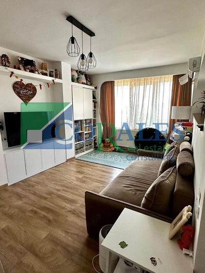 Apartament cu 4 camere decomandat, mobilat în Circumvalațiunii