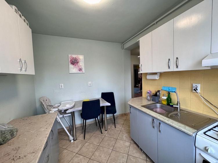 Apartament cu 2 camere decomandat, mobilat în Mărăști