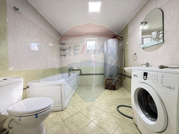 Casă individuală cu 4 camere cu Teren 600 Mp în Exterior Est