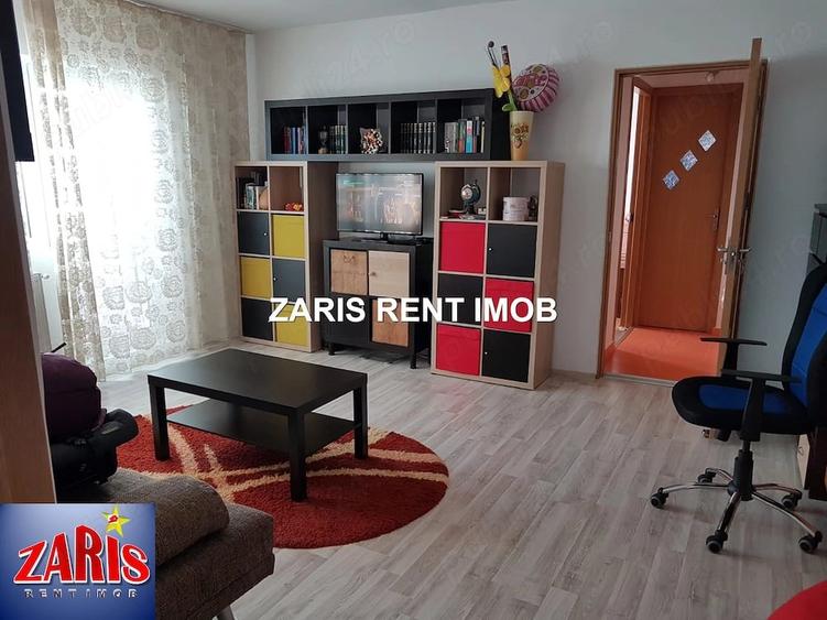 Apartament cu 2 camere semidecomandat în Enachiță Văcărescu