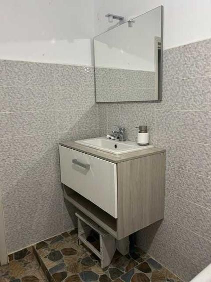 Casă cu 4 camere cu Teren 400 Mp în Humulești