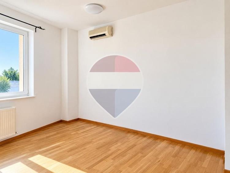Apartament cu 3 camere decomandat în Floreasca