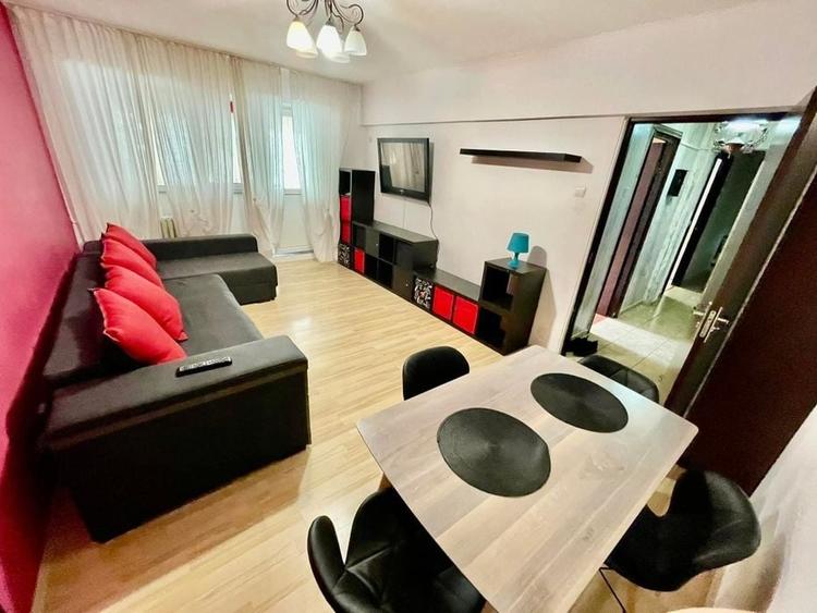 Apartament cu 3 camere decomandat, mobilat în Iancului