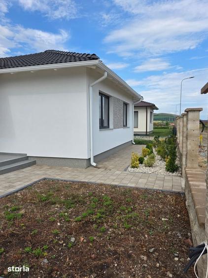 Casă cu 4 camere cu Teren 430 Mp în Central