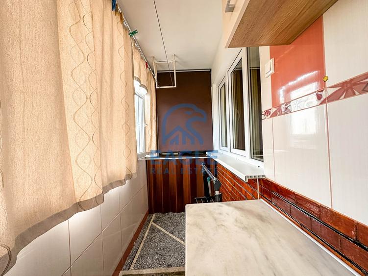 Apartament cu 2 camere decomandat, mobilat în Casa de Cultură