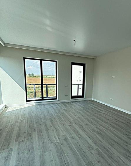 Apartament cu 2 camere decomandat în Tomis Plus