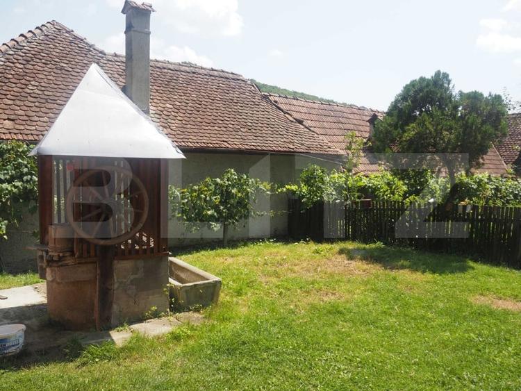 Casă individuală cu 5 camere cu Teren 11930 Mp în Sângătin