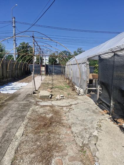 Casă individuală cu 3 camere cu Canalizare în Săftica