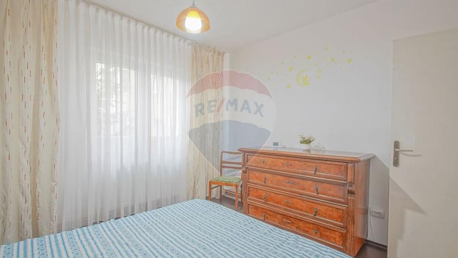 Apartament 2 cam de închiriat Zona Griviței Mobilat și utilat etaj 1 - 11