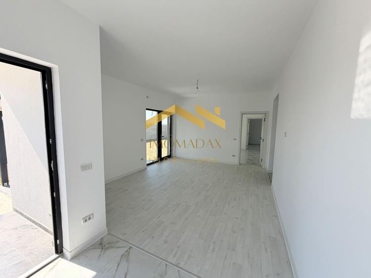 Casă individuală cu 4 camere cu Canalizare în Sânmihaiu Român
