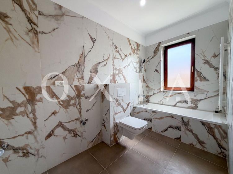 Duplex cu 5 camere cu Canalizare în Dumbrăvița