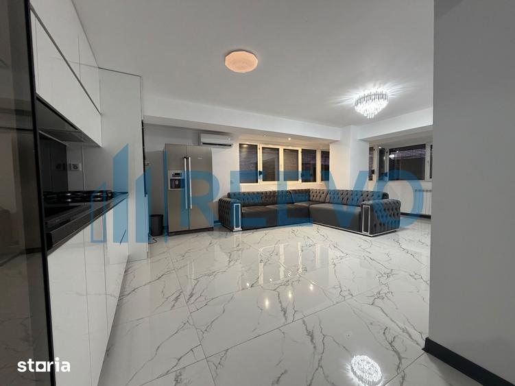 Apartament cu 3 camere decomandat, mobilat în Bistrița Lac