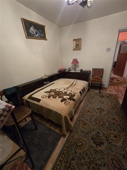 Apartament cu 3 camere semidecomandat în Brâncoveanu