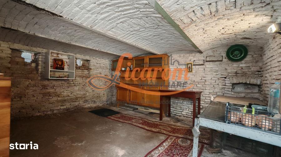Casă cu 2 camere cu Teren 170 Mp în Sânpetru