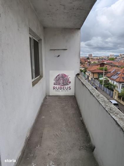 Apartament cu 4 camere în Gura Văii