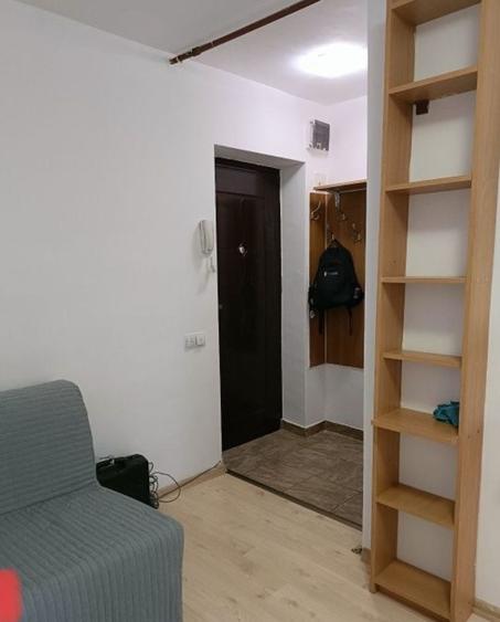 Garsonieră nedecomandată în Vitan