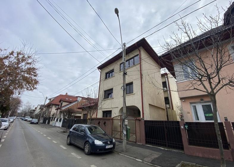 Birou, de 260 mp, în Domenii