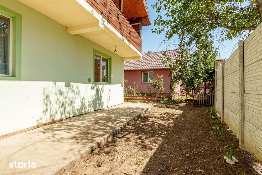 Casă cu 5 camere cu Teren 323 Mp în Giulești