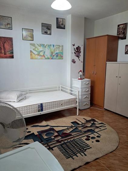 Garsonieră decomandată în Apărătorii Patriei