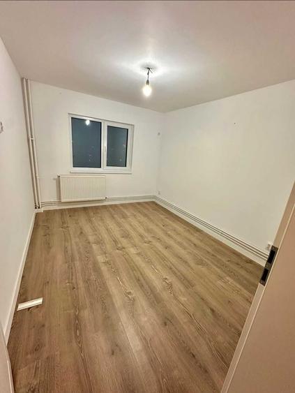 Apartament cu 3 camere decomandat în Nord