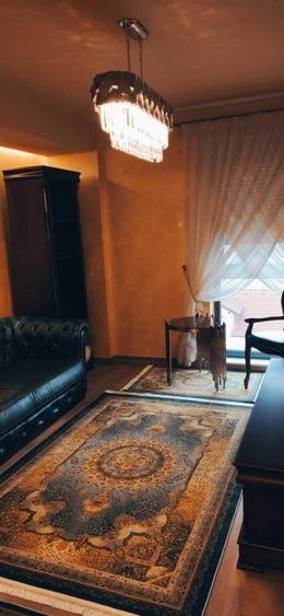 Apartament cu 3 camere decomandat, mobilat în Ultracentral