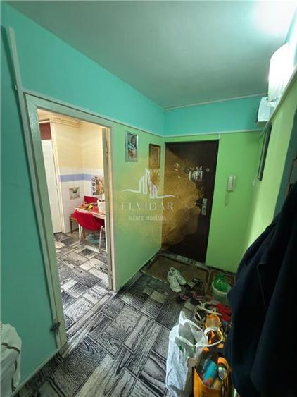 Apartament cu 3 camere decomandat, mobilat în Bucovina