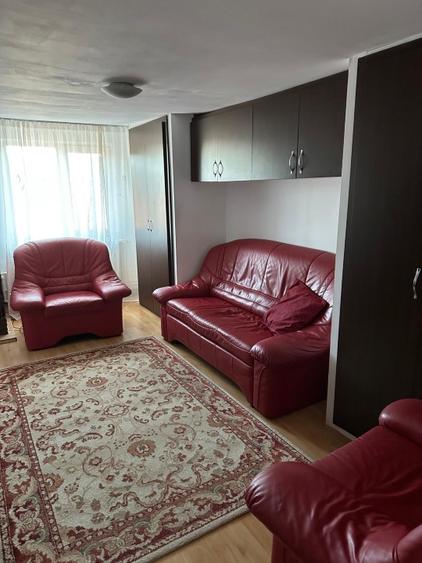 Casă individuală cu 5 camere cu Teren 10000 Mp în Văleni-Dâmbovița