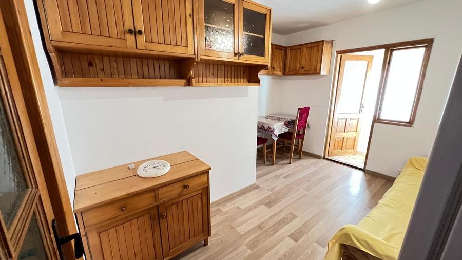 Apartament cu 2 camere decomandat în Banca Națională