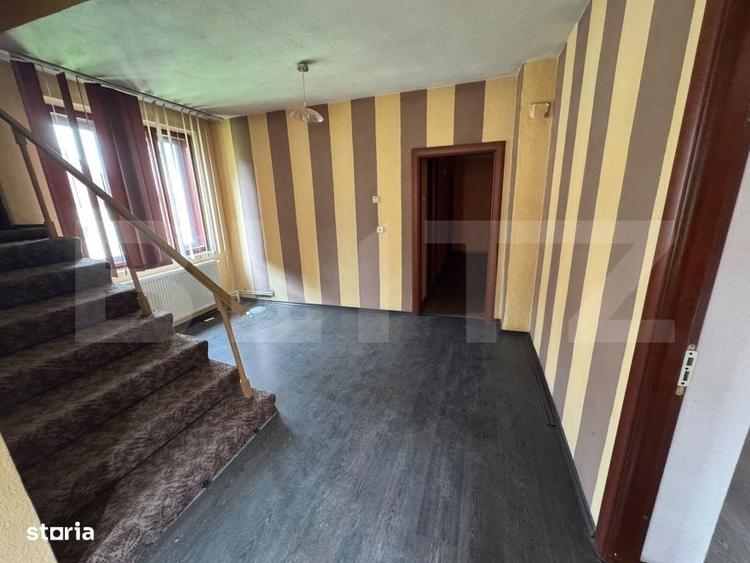 Casă cu 4 camere în Dorobanți