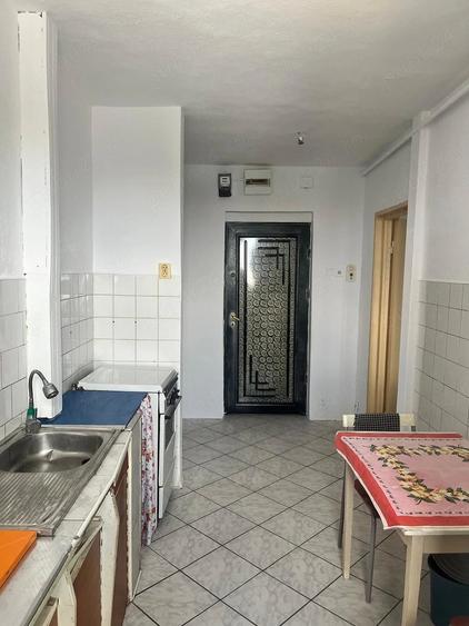 Apartament cu 2 camere decomandat în Vest