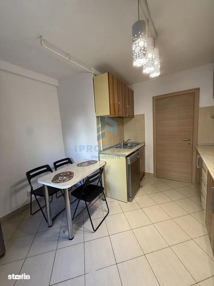 Apartament cu 3 camere decomandat în Lacul Tei