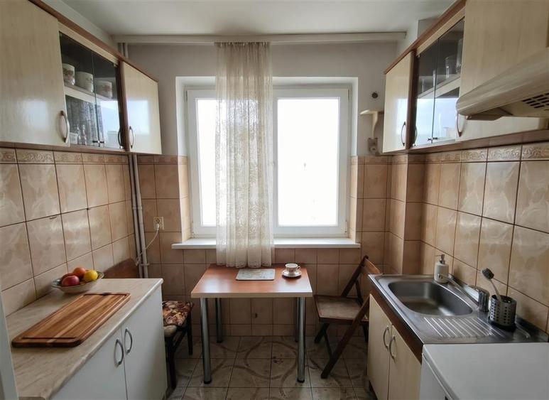 Apartament cu 2 camere semidecomandat, mobilat în Ultracentral