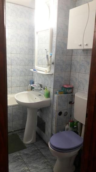 Apartament cu 2 camere decomandat în Girocului