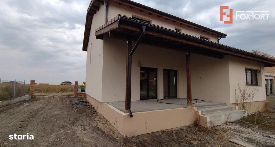Casă cu 4 camere în Est