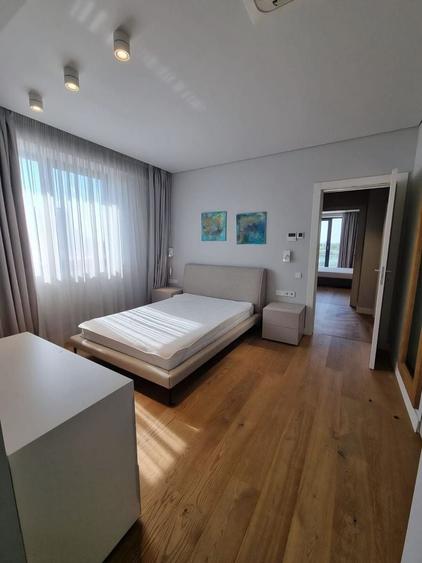 Apartament cu 5 camere în Floreasca