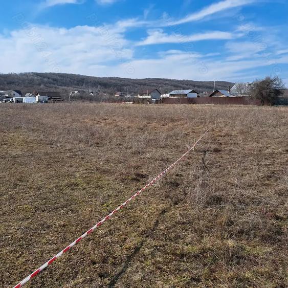 Teren de 1158 mp, în Smeura