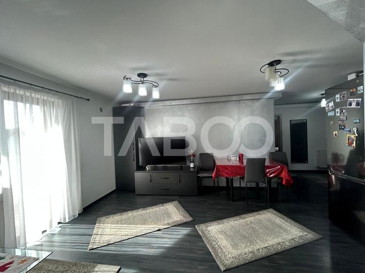 Apartament 3 camere de vanzare decomandat 72mpu zona Brana Selimbar - 9