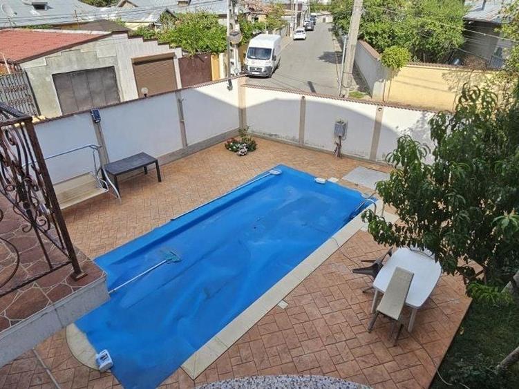 Casă individuală cu 6 camere cu Piscina în Glina