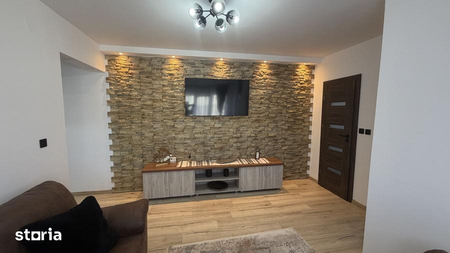 Apartament cu 2 camere semidecomandat în Central
