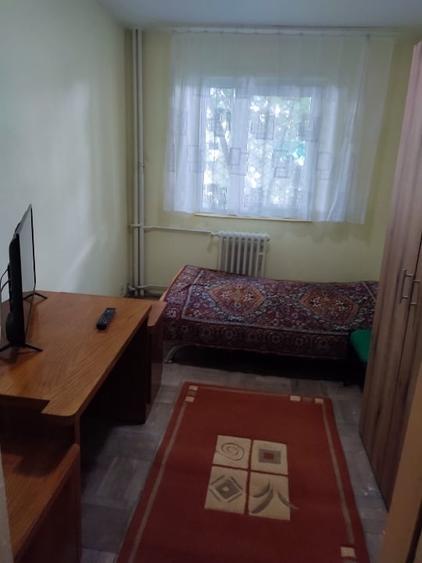 Inchiriez apartament  Tomis Nord 3 camere - 6