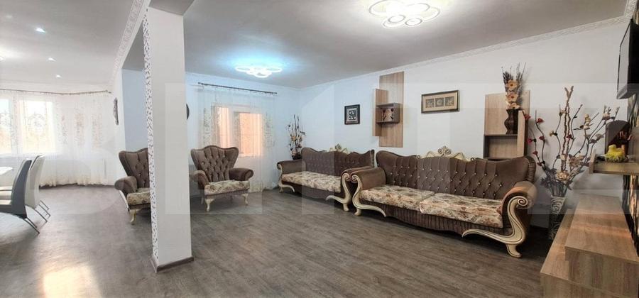 Casă individuală cu 5 camere cu Garaj în Câmpia Turzii
