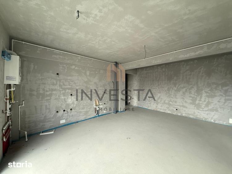 Apartament cu 3 camere semidecomandat în Florești
