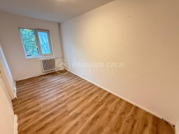 Apartament cu 3 camere în Tătărași