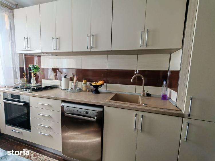 Apartament cu 4 camere în Far