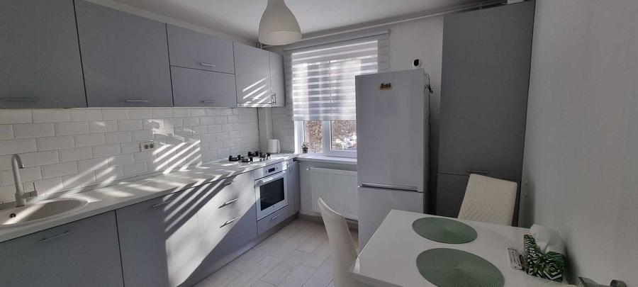 Apartament cu 2 camere decomandat în Brâncoveanu