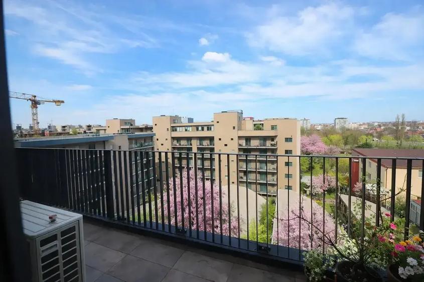 Apartament cu 3 camere decomandat în Domenii